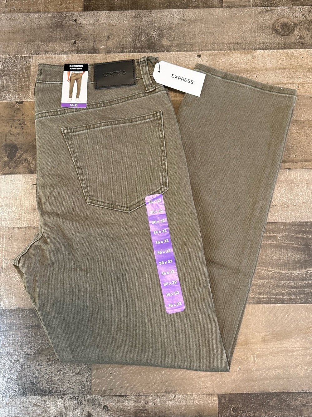 NWT Express Men’s Olive Slim Straight Jeans 36x32